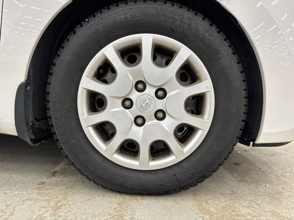 Hyundai i30 5d 2014 Valkoinen