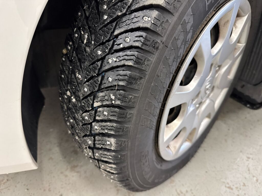 Hyundai i30 5d 2014 Valkoinen