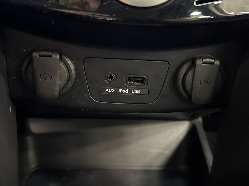 Hyundai i30 5d 2014 Valkoinen