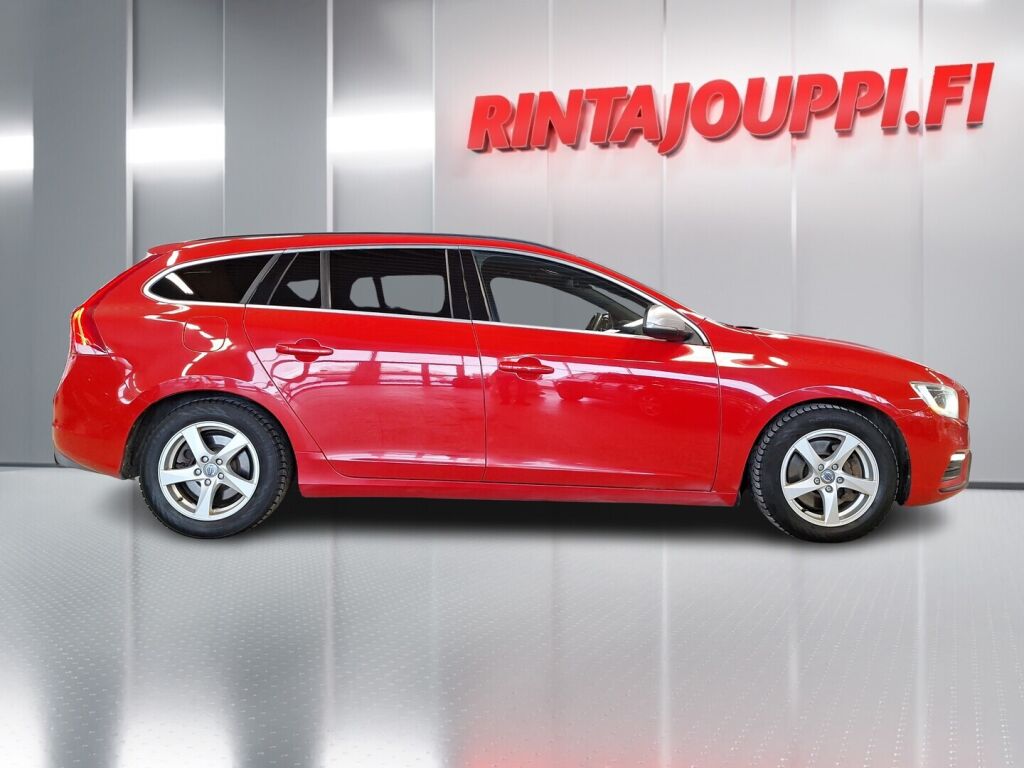 Volvo V60 2014 Punainen