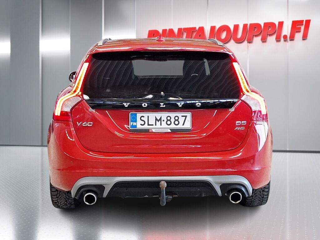 Volvo V60 2014 Punainen