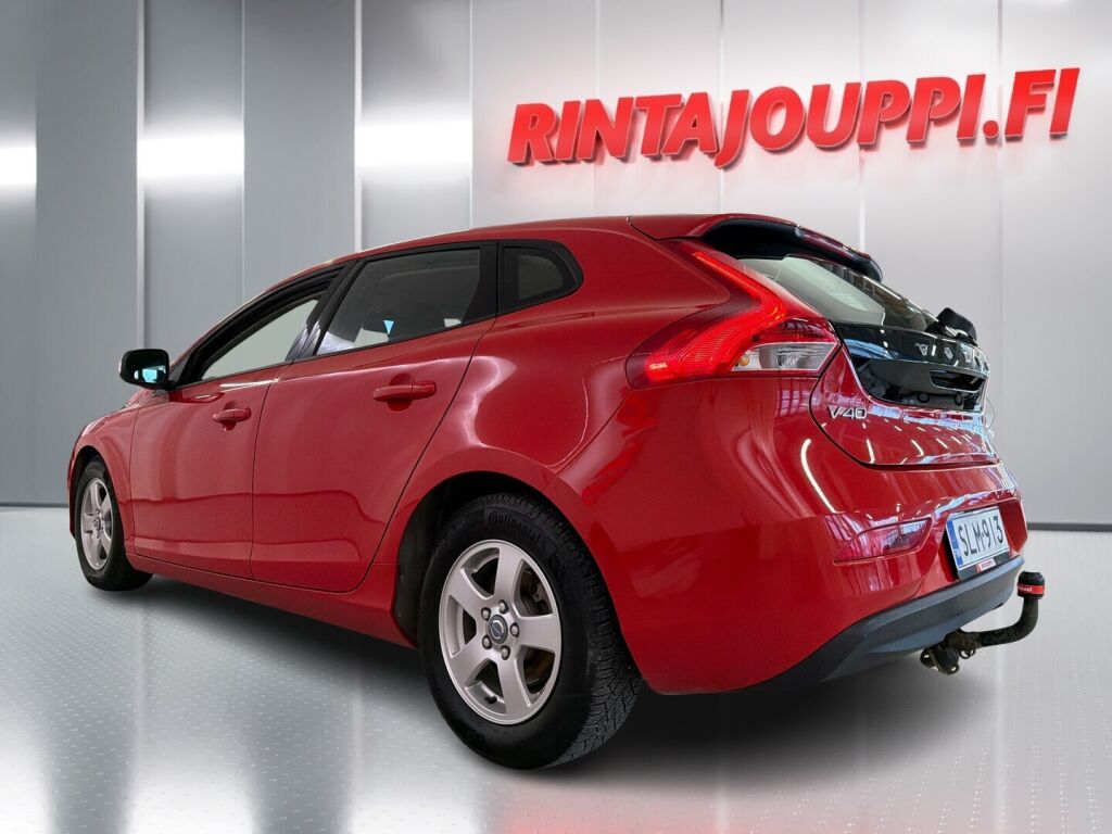 Volvo V40 2014 Punainen