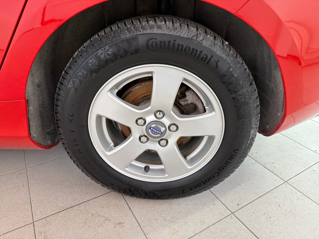 Volvo V40 2014 Punainen