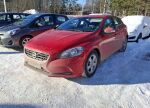 Volvo V40 2014 Punainen