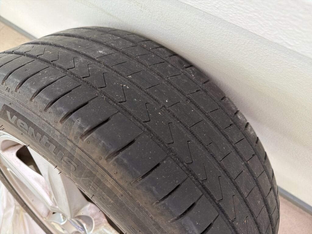 Volvo V40 2014 Punainen