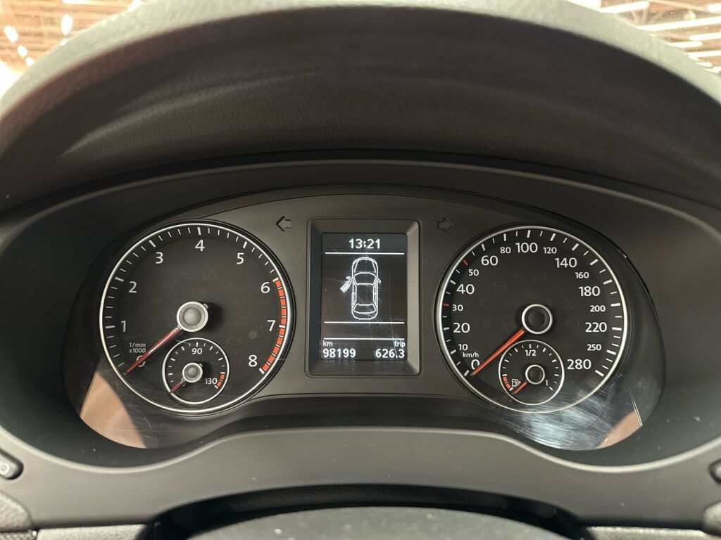 Volkswagen Jetta 2014 Musta