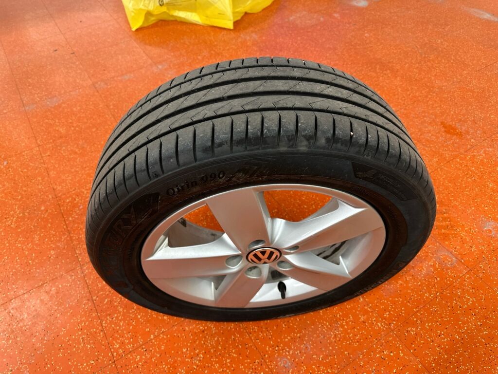 Volkswagen Jetta 2014 Musta