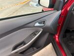 Ford Focus 2014 Punainen
