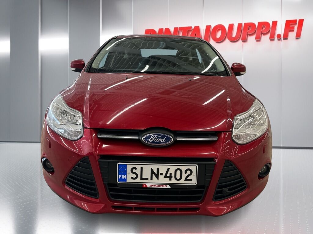 Ford Focus 2014 Punainen