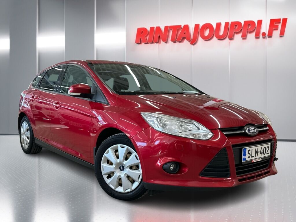 Ford Focus 2014 Punainen