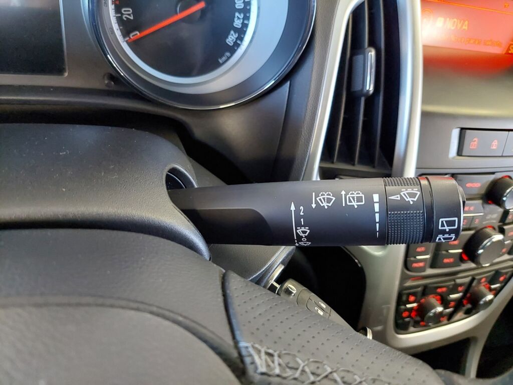 Opel Astra 2014 Sininen