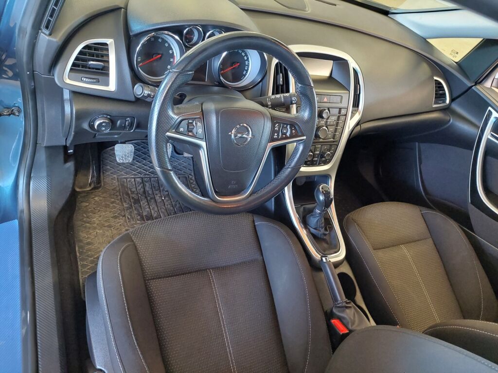 Opel Astra 2014 Sininen