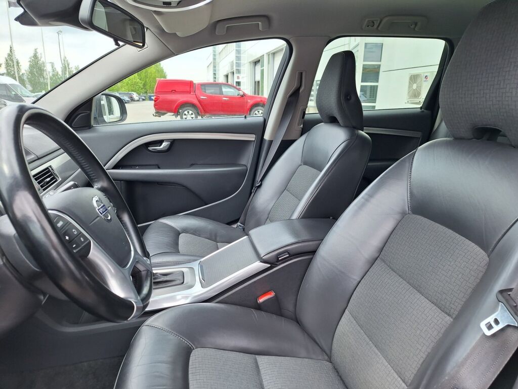 Volvo V70 2014 Sininen
