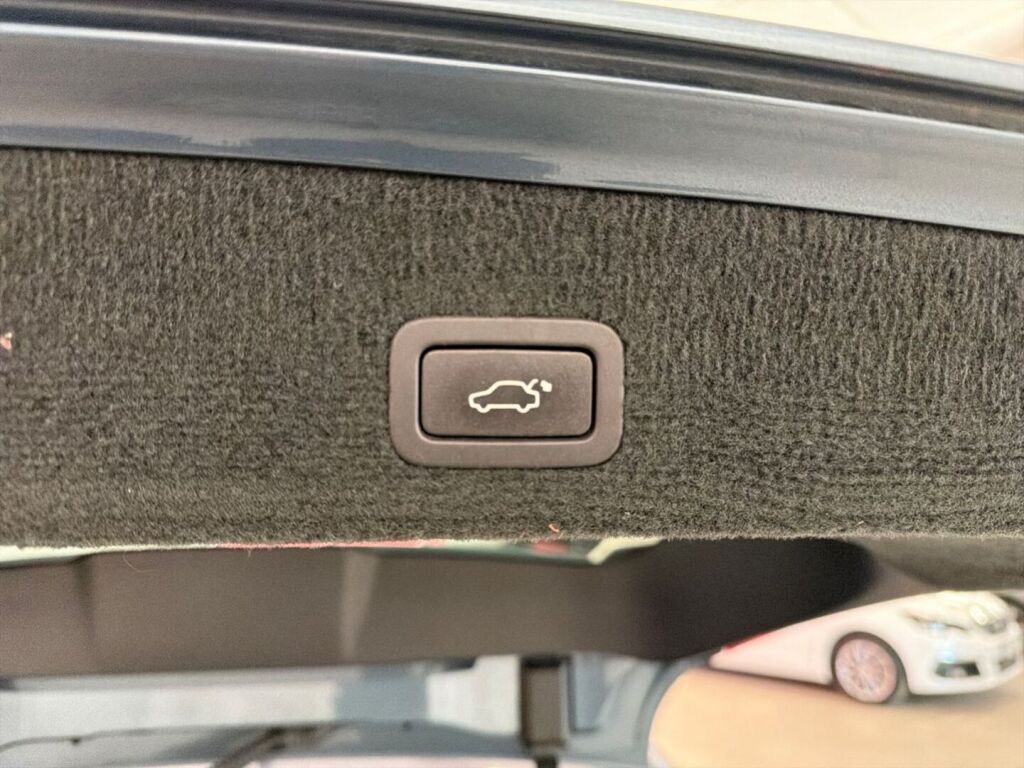 Volvo V70 2014 Sininen