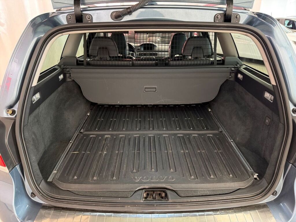 Volvo V70 2014 Sininen