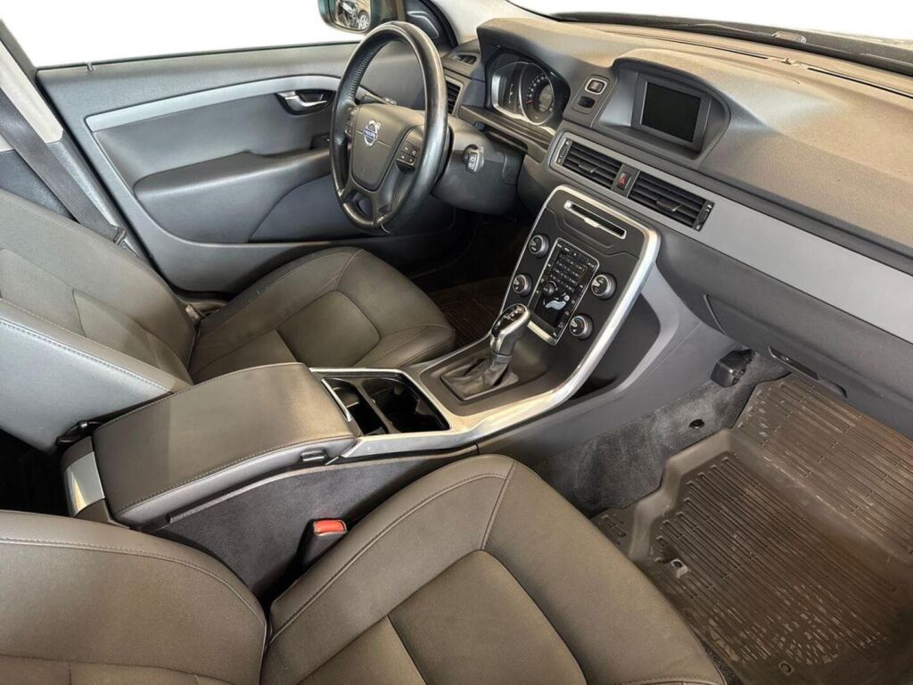 Volvo XC70 2014 Ruskea (beige)