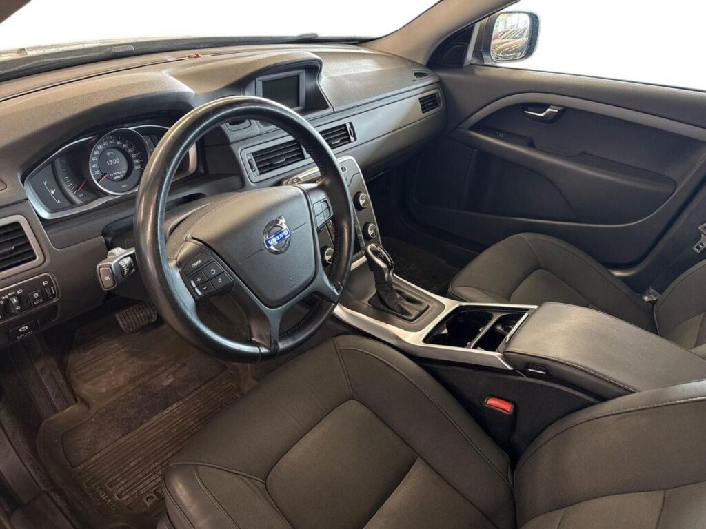 Volvo XC70 2014 Ruskea (beige)