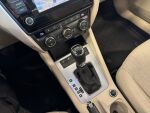 Skoda Octavia 2015 Ruskea (beige)