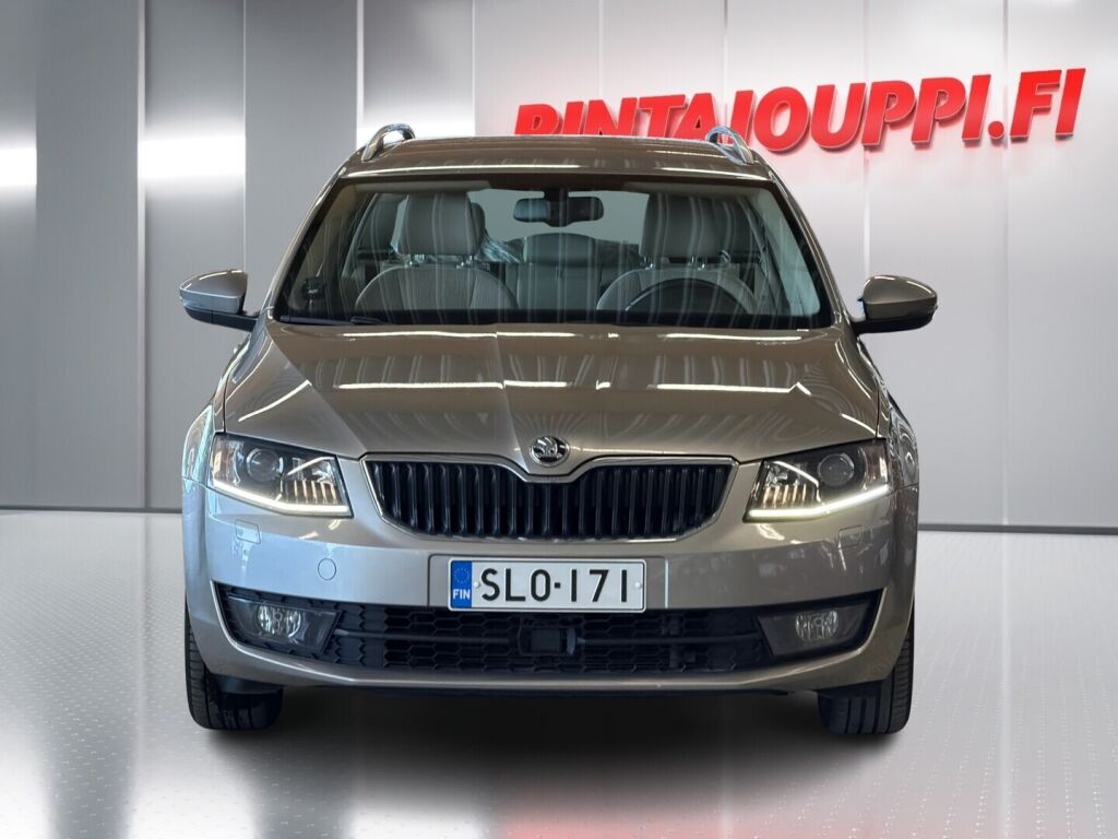 Skoda Octavia 2015 Ruskea (beige)