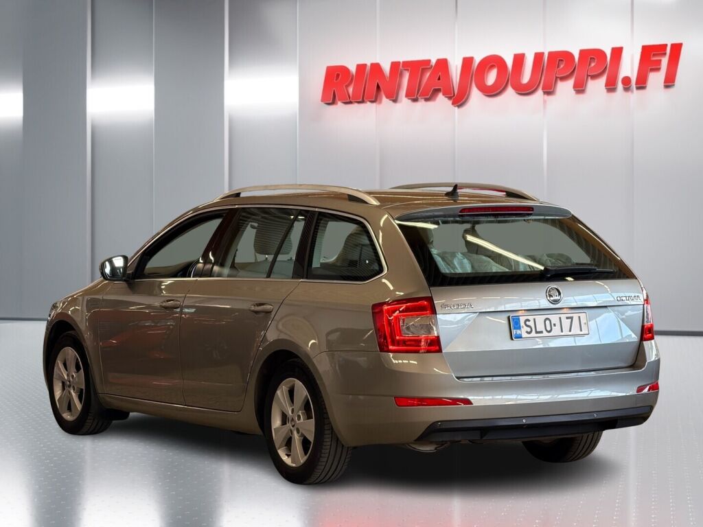 Skoda Octavia 2015 Ruskea (beige)