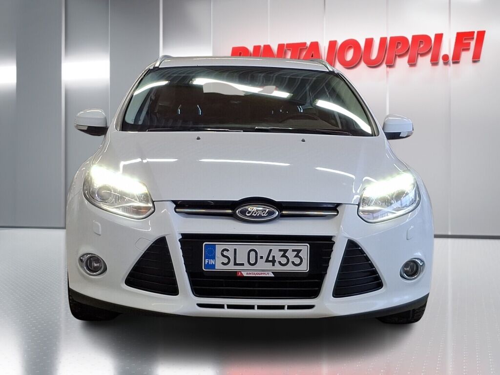 Ford Focus 2014 Valkoinen