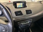 Renault Megane 2015 Punainen