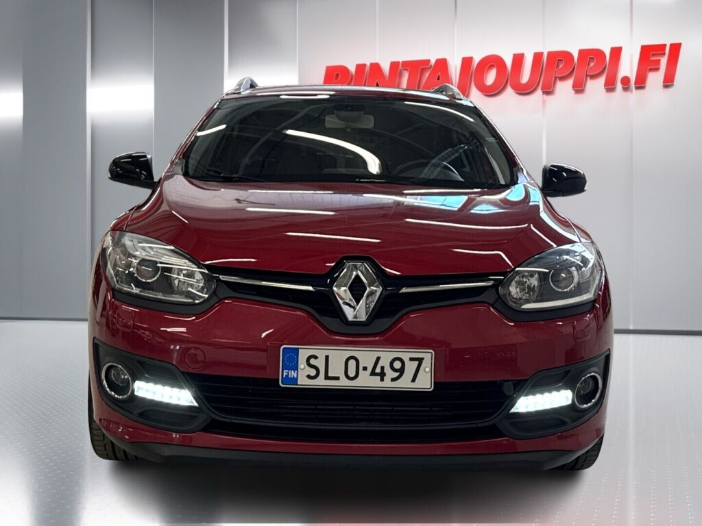 Renault Megane 2015 Punainen