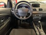 Renault Megane 2015 Punainen