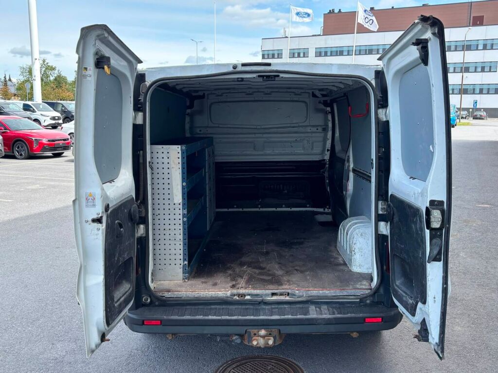Renault Trafic 2015 Valkoinen