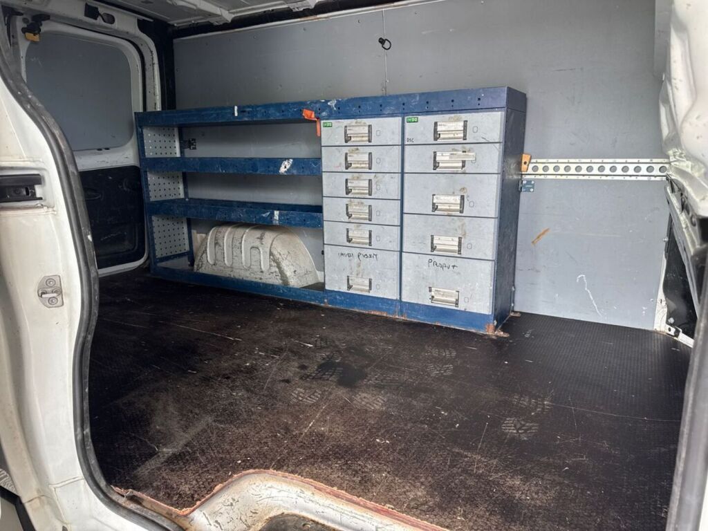 Renault Trafic 2015 Valkoinen