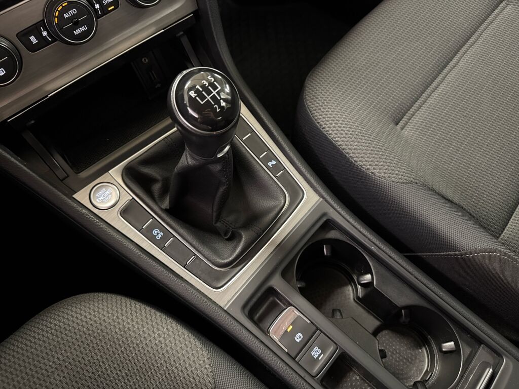 Volkswagen Golf 2015 Hopea