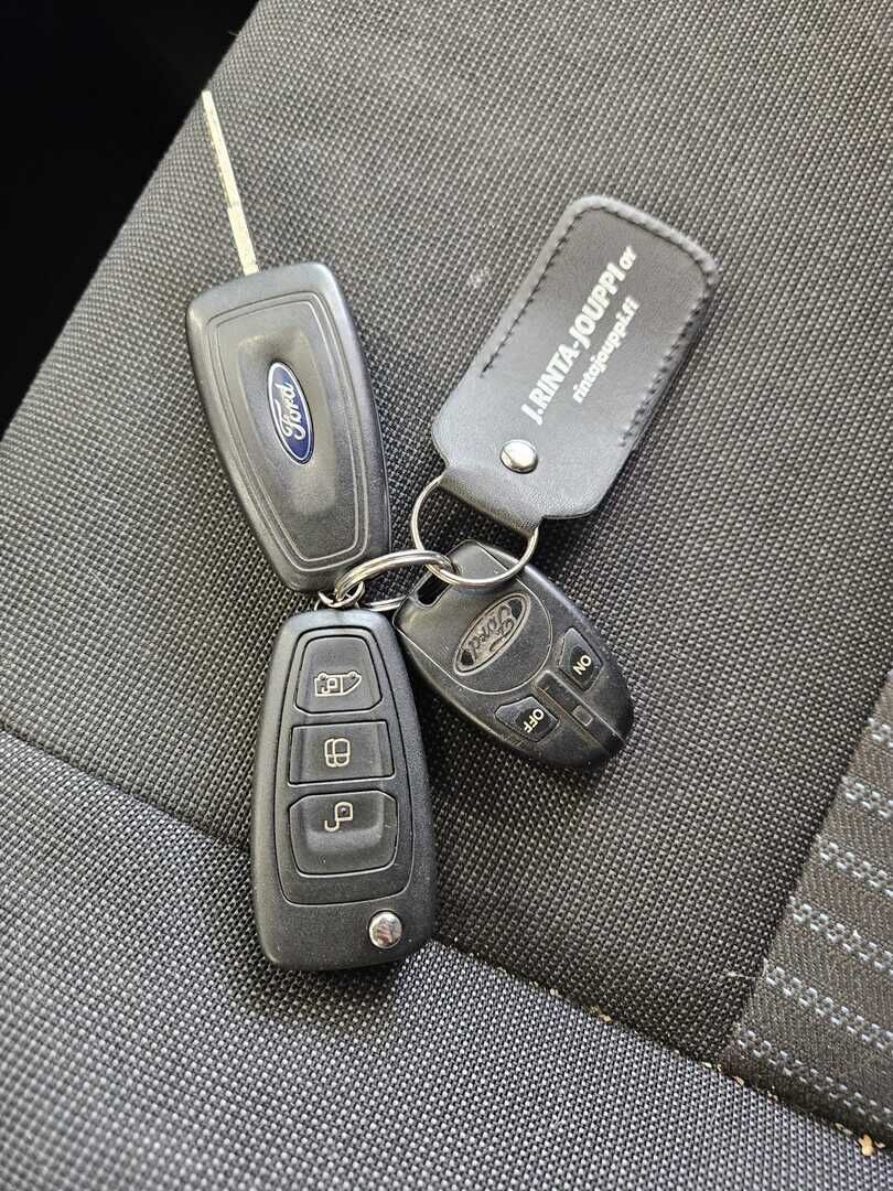 Ford Transit 2015 Sininen