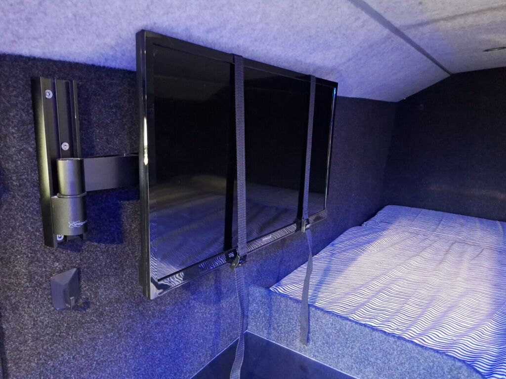 Ford Transit 2015 Sininen