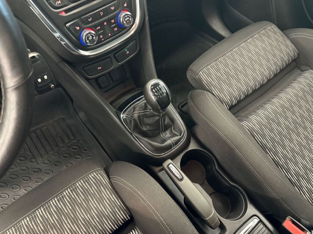 Opel Mokka 2015 Valkoinen