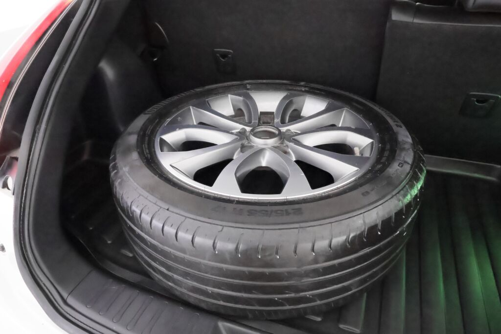 Nissan Juke 2015 Valkoinen