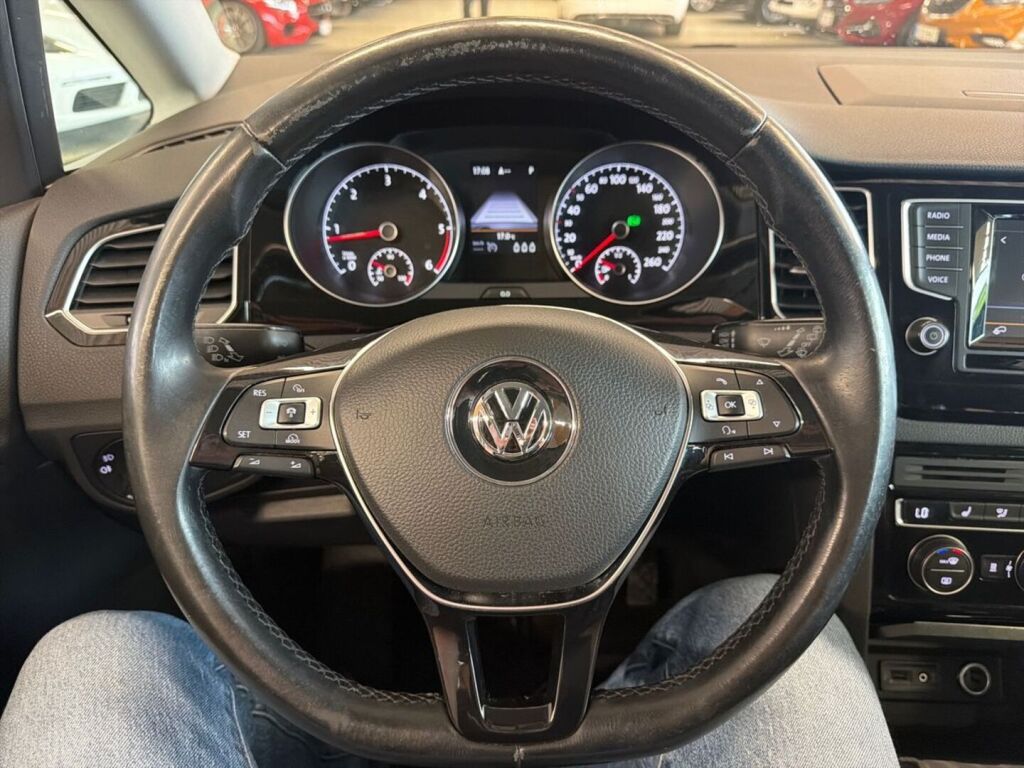 Volkswagen Golf Sportsvan 2015 Sininen