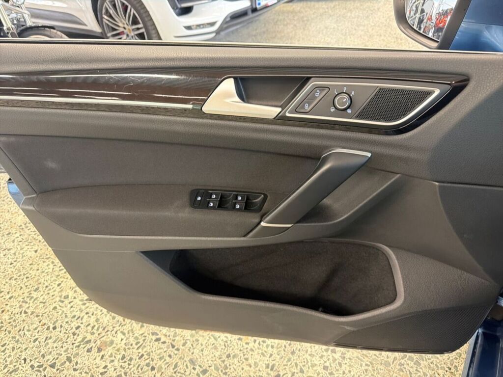 Volkswagen Golf Sportsvan 2015 Sininen