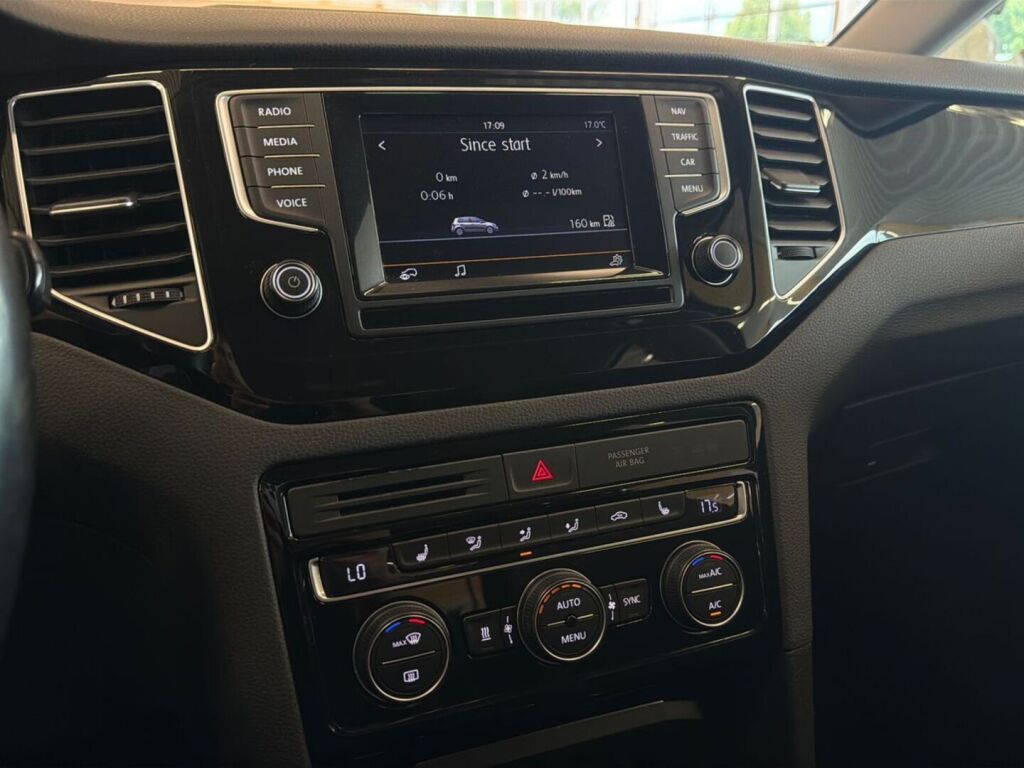 Volkswagen Golf Sportsvan 2015 Sininen