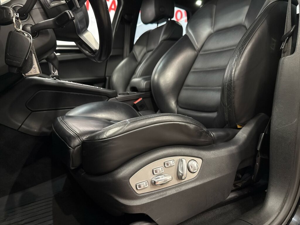 Porsche Macan 2015 Musta