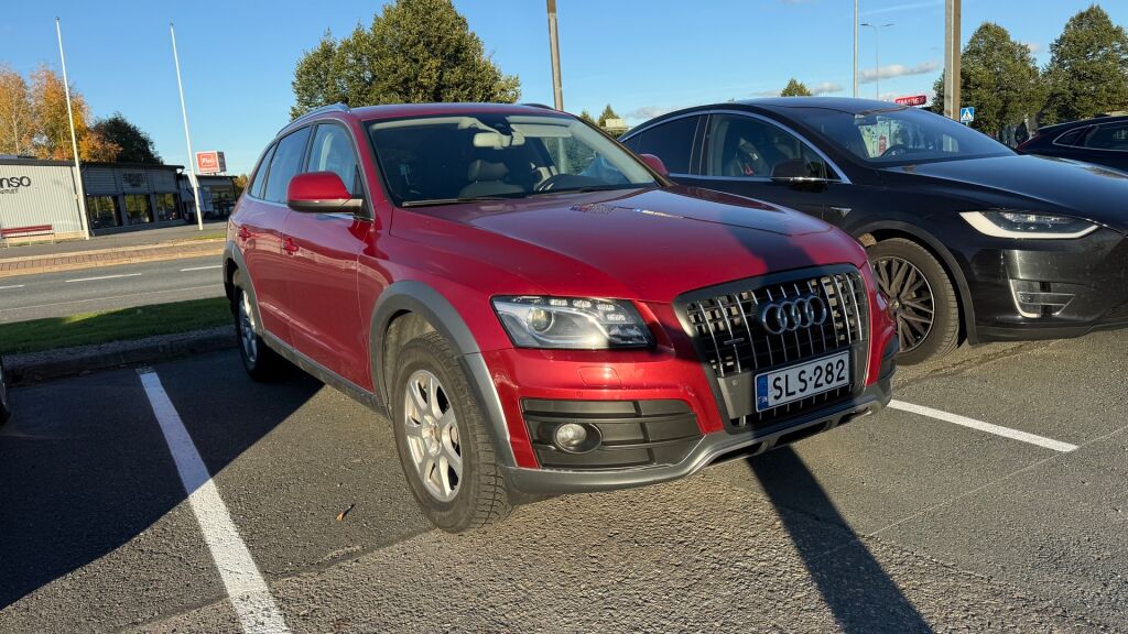 Audi Q5 2,0 TFSI quattro S tronic 2010, kuva 3/7