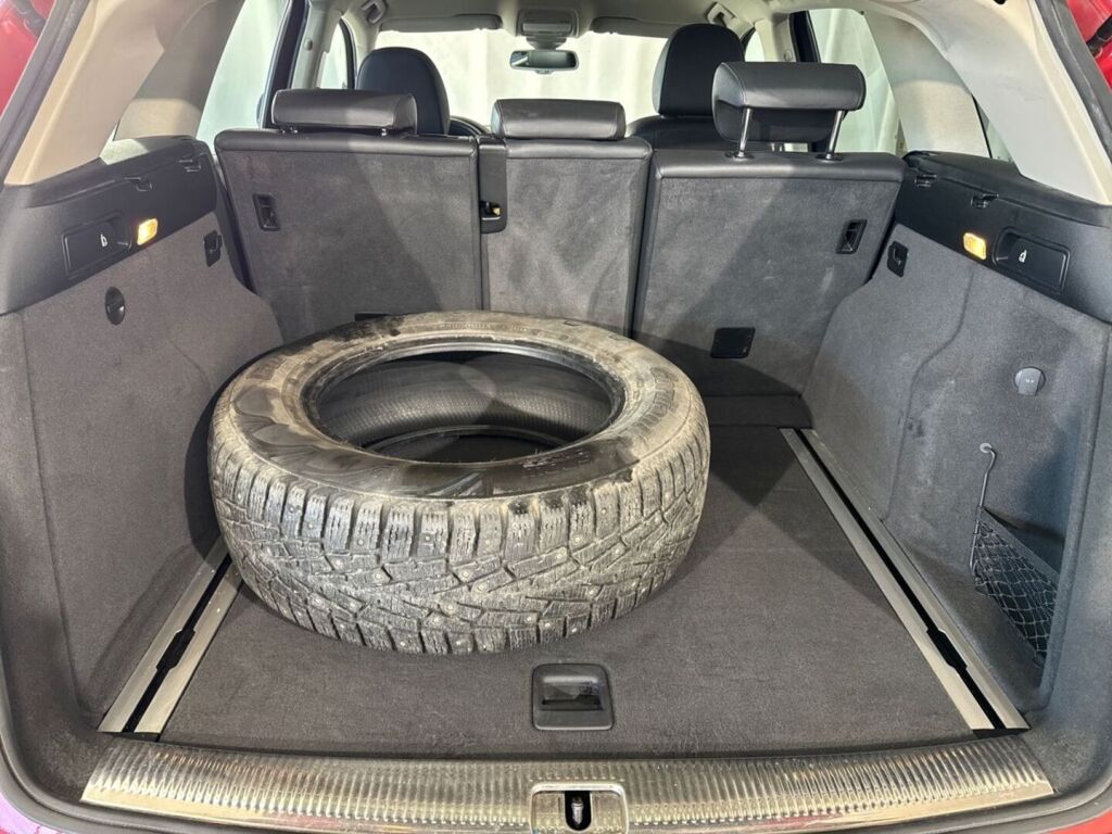 Audi Q5 2010 Punainen