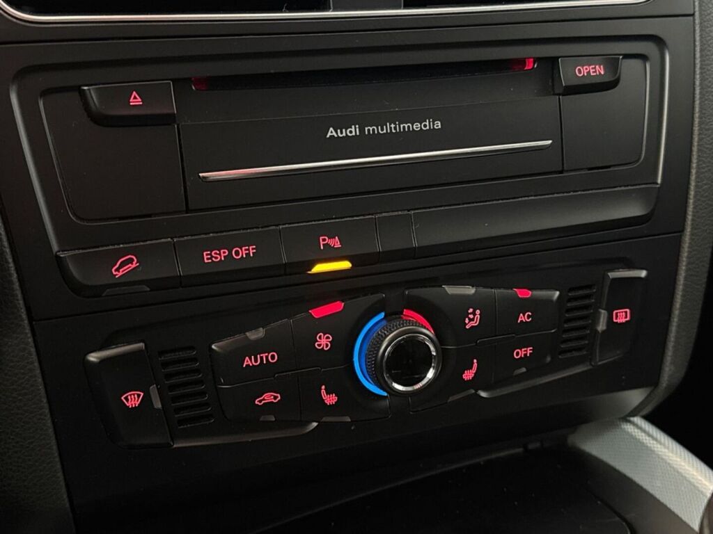 Audi Q5 2010 Punainen