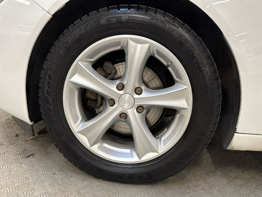 Opel Insignia 2015 Valkoinen