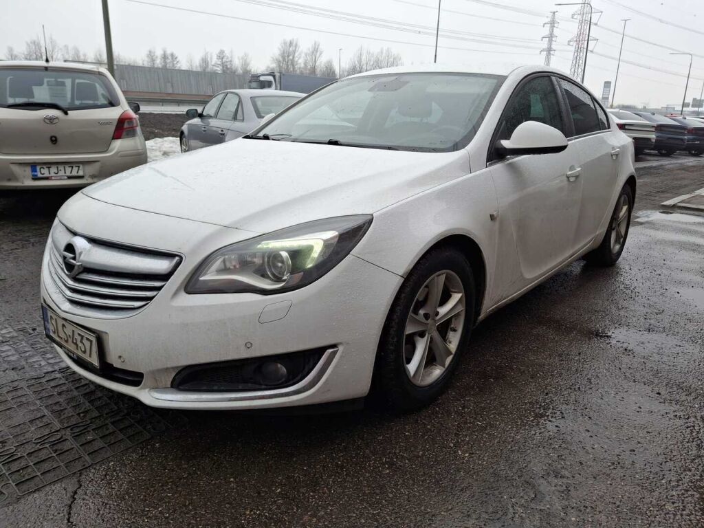 Opel Insignia 2015 Valkoinen