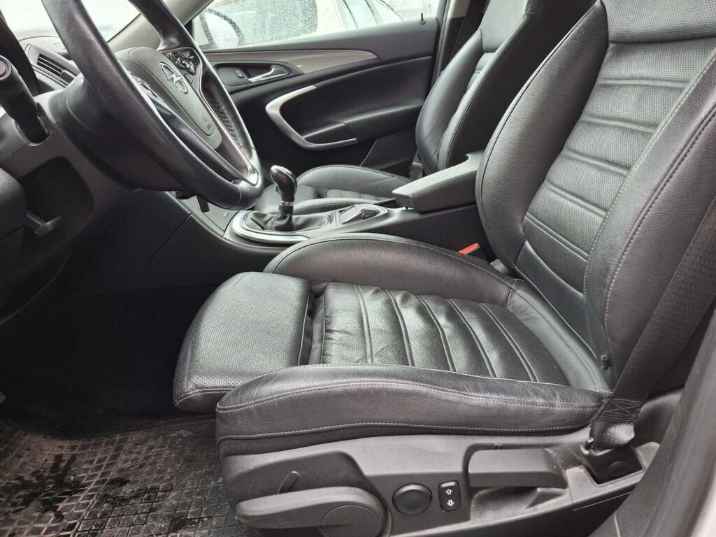 Opel Insignia 2015 Valkoinen