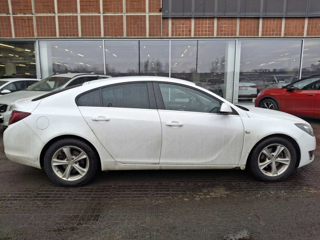 Opel Insignia 2015 Valkoinen
