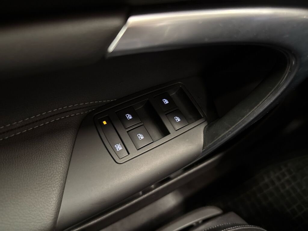 Opel Insignia 2015 Valkoinen