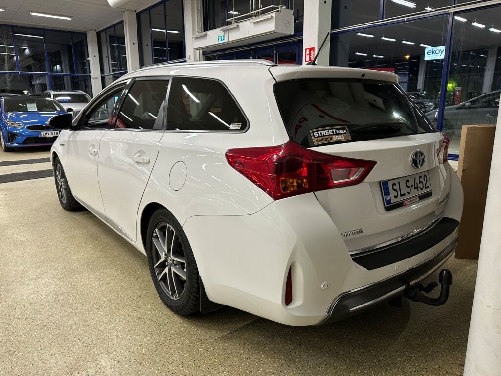 Toyota Auris 2014 Valkoinen