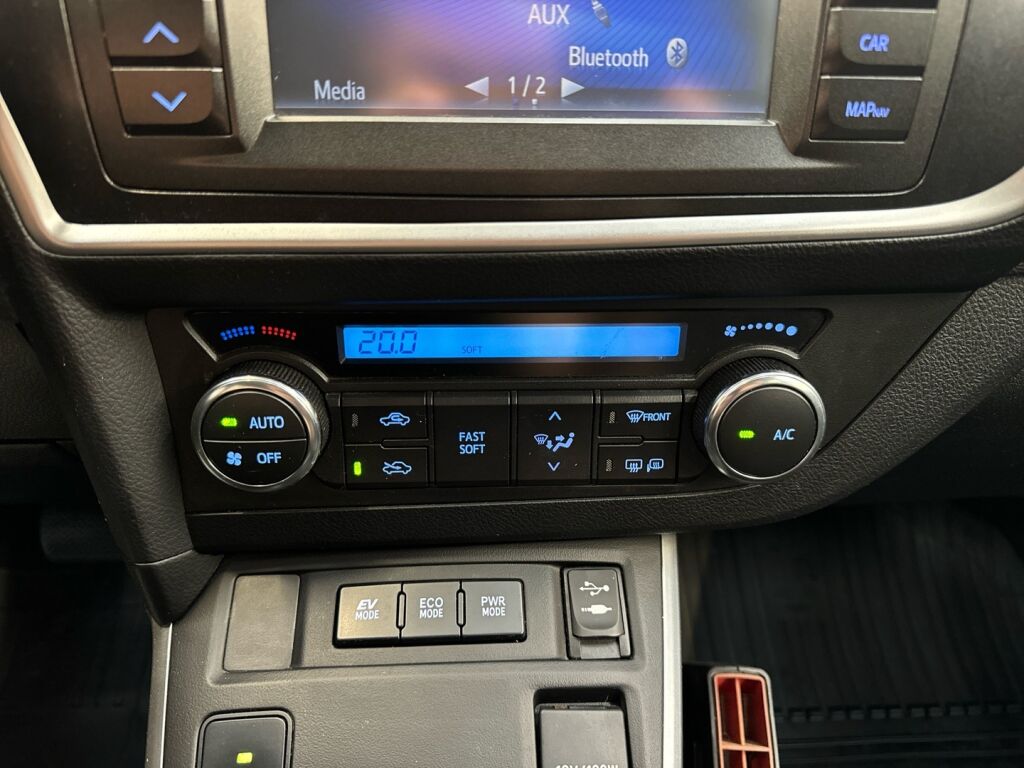 Toyota Auris 2014 Valkoinen