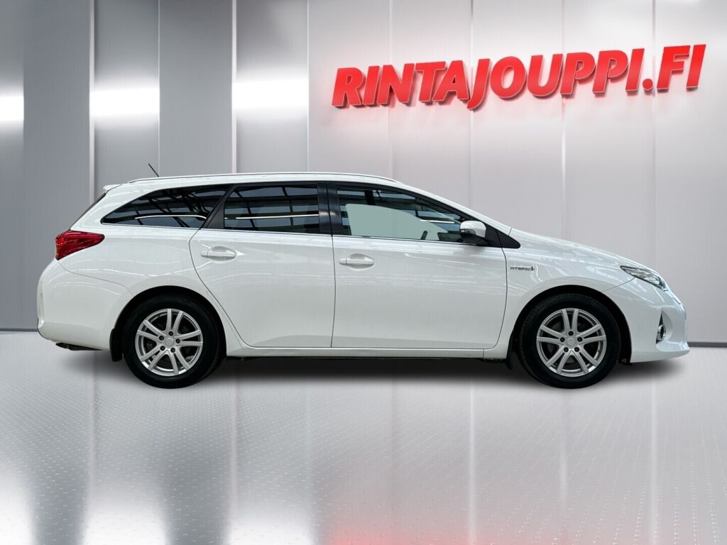 Toyota Auris 2014 Valkoinen